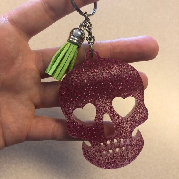 Handmade Skull Keychain - Picture 2 of 6
